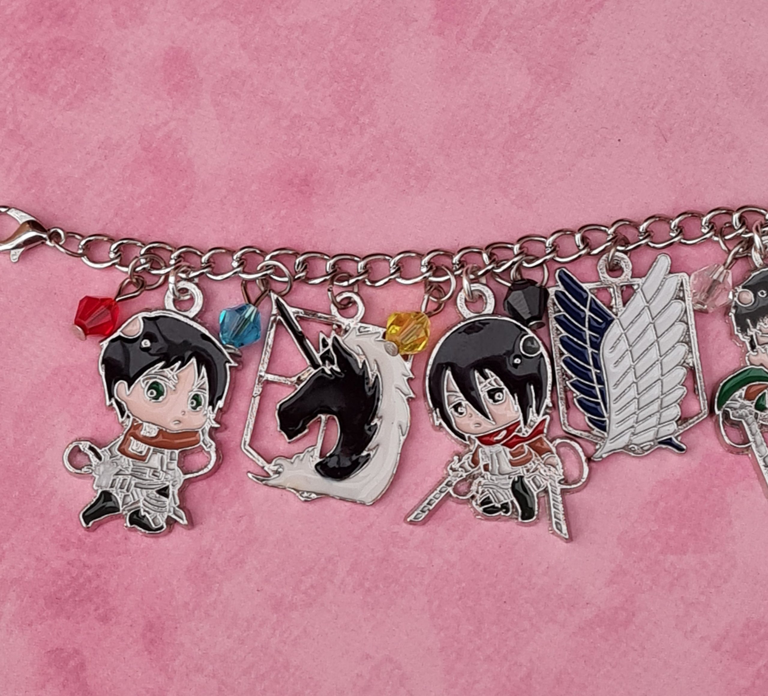  RHXWFDG Anime cartoon Attack Titan Charm Bracelet