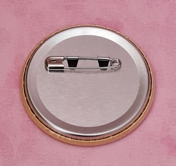 The Magical Girl and the Evil Lieutenant Hibana Kagari Badge - Image 3
