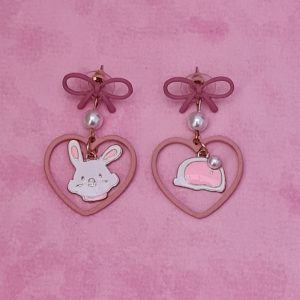 Kawaii Heart Bunny Butt Earrings