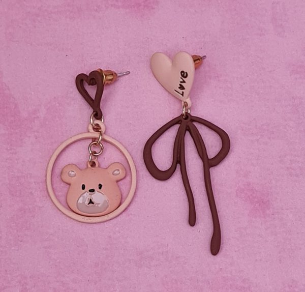 Kawaii Bear Love Earrings