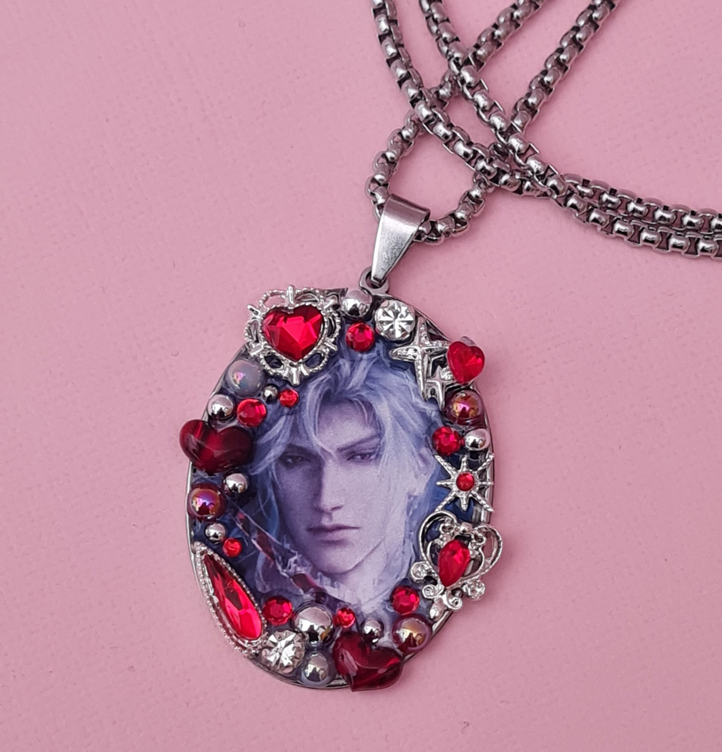Sylus Archfiend Photo Pendant Necklace - Image 4