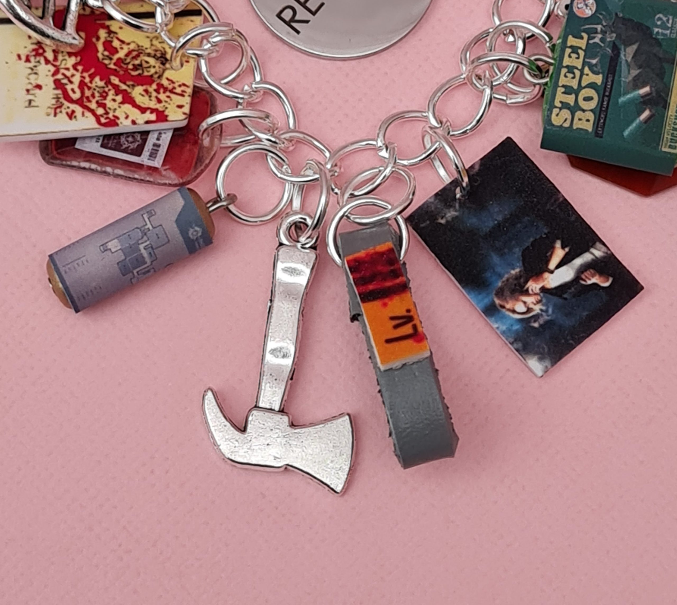 Resident Evil Requiem Charm Bracelet - Image 8